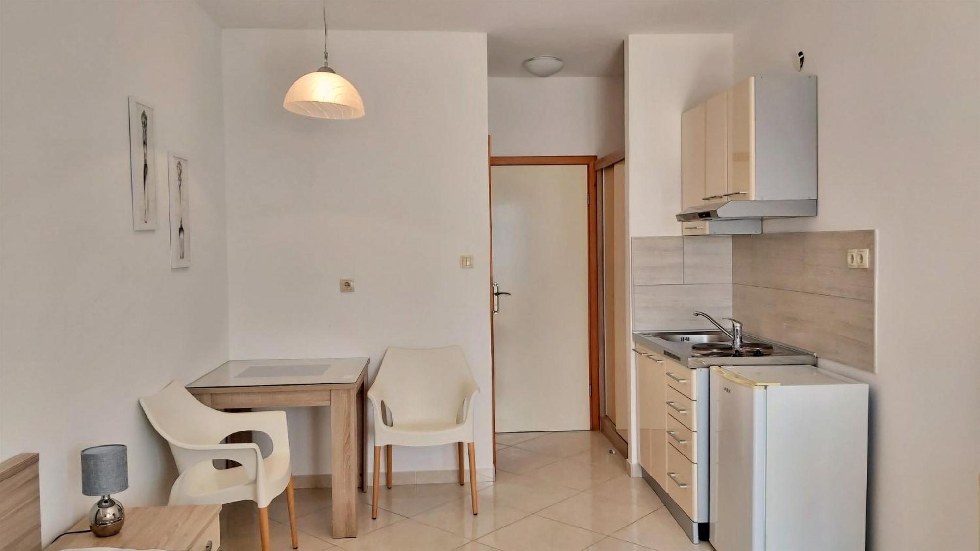 Apartments Nemira Omiš Habitación foto