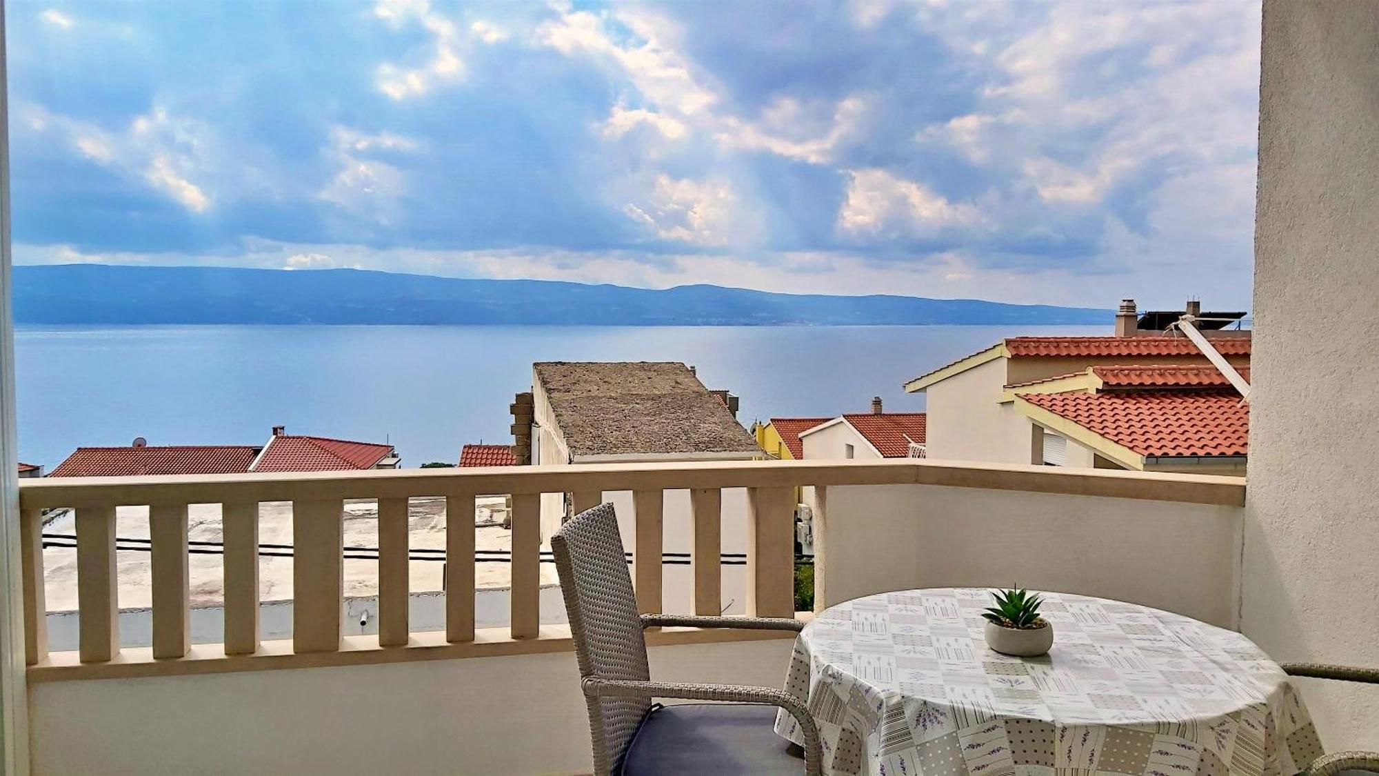Apartments Nemira Omiš Habitación foto